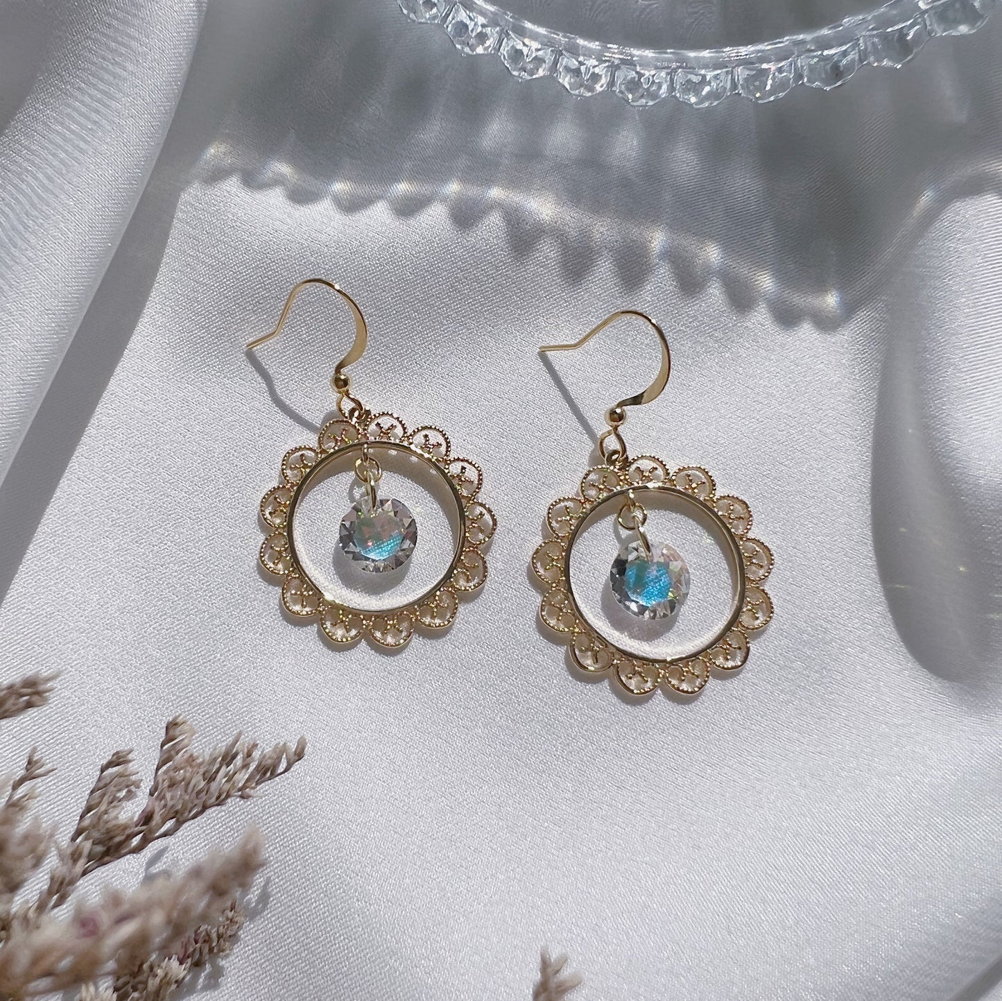 Suncatcher Earrings (Round)