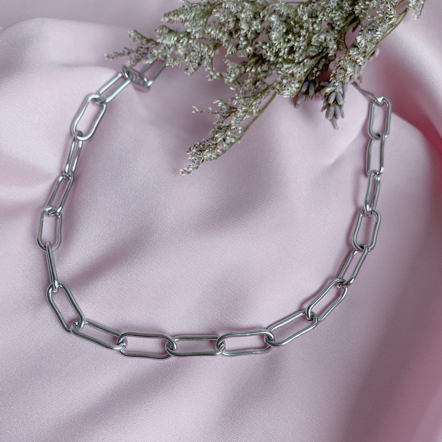 Simplicity Chain Choker